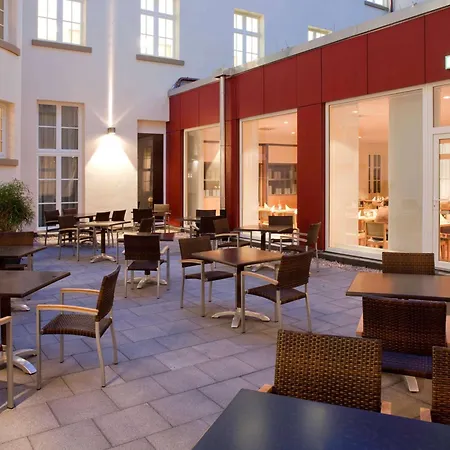 Hotel Ibis Hauptbahnhof 3*