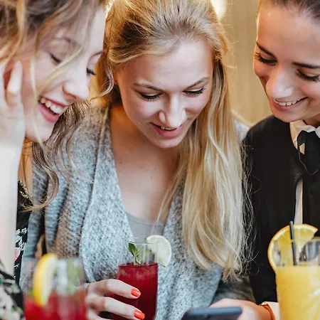 Ibis Hauptbahnhof Szálloda 3*