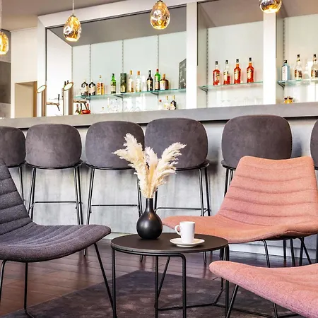 卡尔斯鲁豪斯班霍夫宜必思酒店 酒店 3*