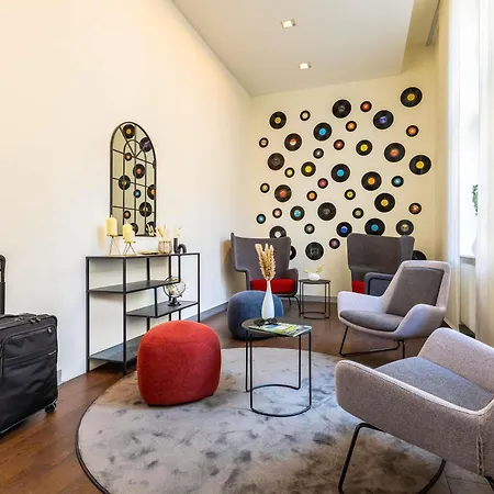 Otel Ibis Hauptbahnhof 3*