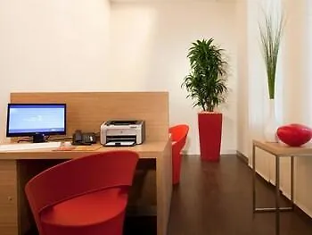 Ibis Hauptbahnhof فندق كارلسروه