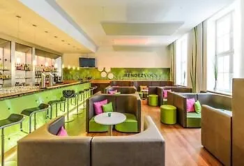 Ibis Hauptbahnhof 3* كارلسروه