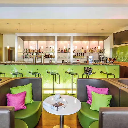 Ibis Hauptbahnhof Otel