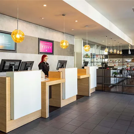 Ibis Hauptbahnhof Otel Karlsruhe