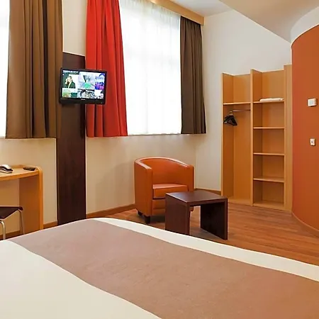 Otel Ibis Hauptbahnhof Karlsruhe