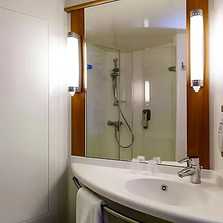 Ibis Hauptbahnhof Otel Karlsruhe