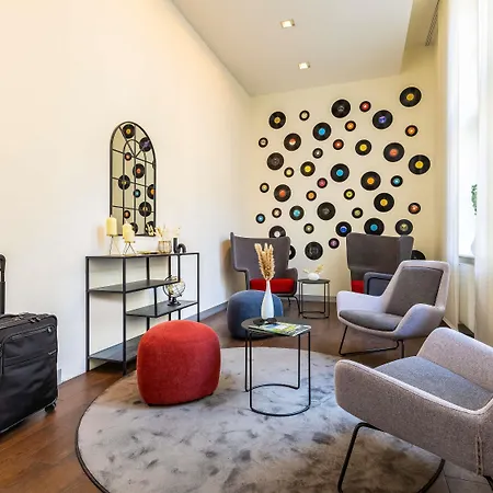 Ibis Hauptbahnhof Hotell 3*