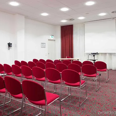 Hotel Ibis Hauptbahnhof 3*
