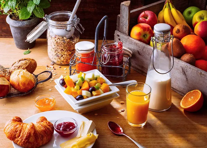 Ibis Hauptbahnhof Hotel 3*